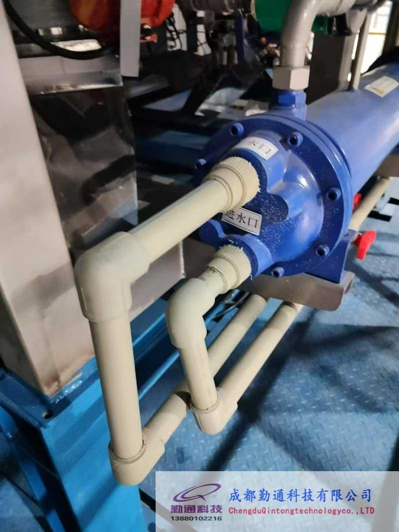 四川邛崃冷却塔/四川邛崃玻璃钢冷却塔/邛崃200T冷却塔循环系统安装现场 邛崃200T冷却塔循环系统安装现场-四川长宏新能源科技有限公司